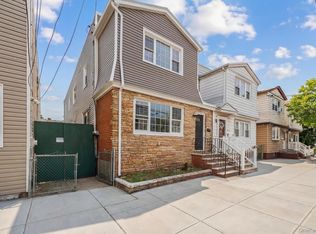 9210 104th Street, Richmond Hill, NY 11418