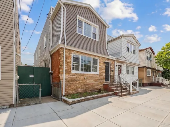 9210 104th Street, Richmond Hill, NY 11418