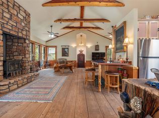 136 Red Fox Ln, Bastrop, TX 78602