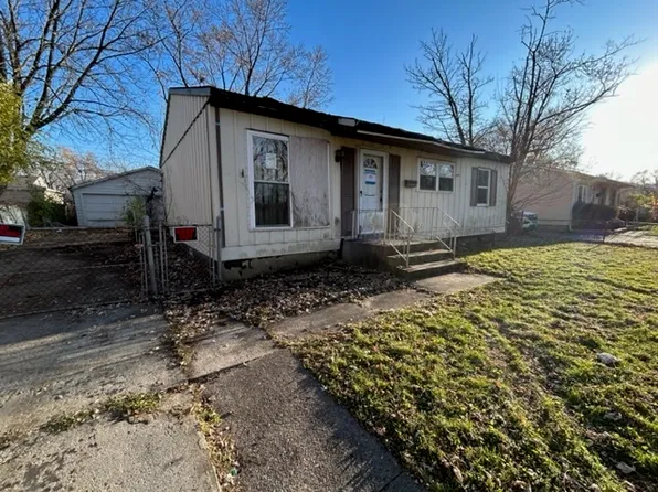 22415 Strassburg Ave, Sauk Village, IL 60411