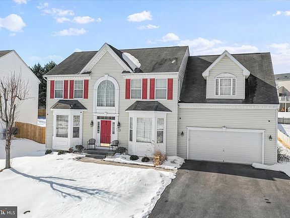2nd image of 93 Kimberwicke Dr S