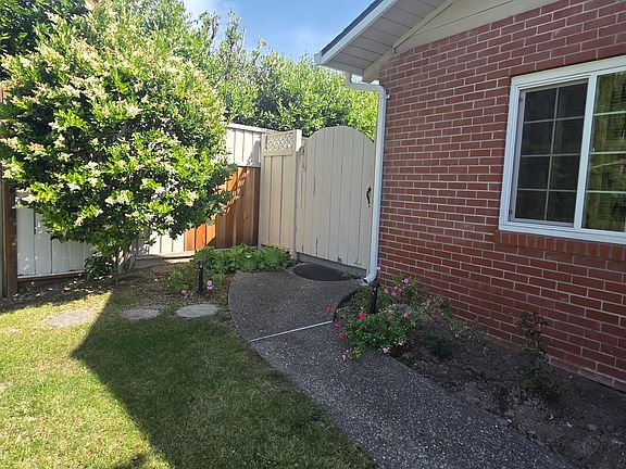 4th image of 12651 Kinman Ct