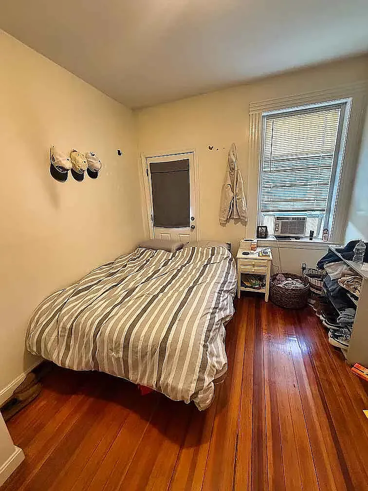2 bed, 1050 sqft, $2,600 — Photo 4