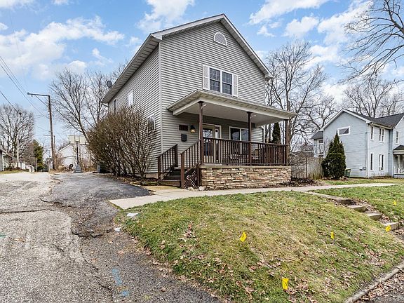 2nd image of 104 College Ave