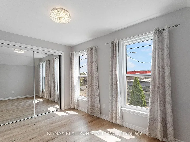 1045 Cannon St E #1 — Photo 14