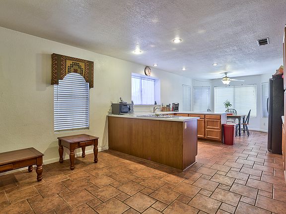 5th image of 8107 W Windrose Dr