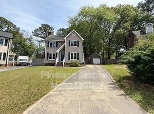 3446 Sandystone Cir, Fayetteville, NC 28311