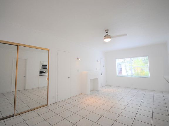 2nd image of 844 Euclid Ave #Three