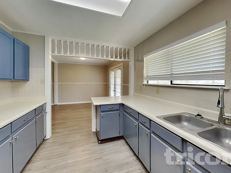 8015 Chestnut Barr Dr — Photo 8
