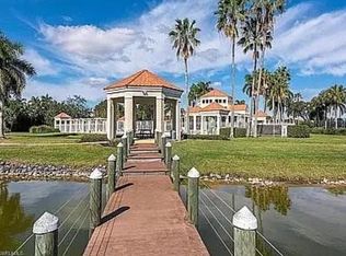 7773 Jewel Ln APT 202, Naples, FL 34109