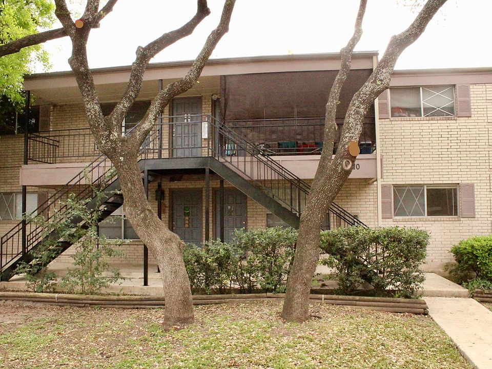 1st image of 610 Chauncey Dr APT 4