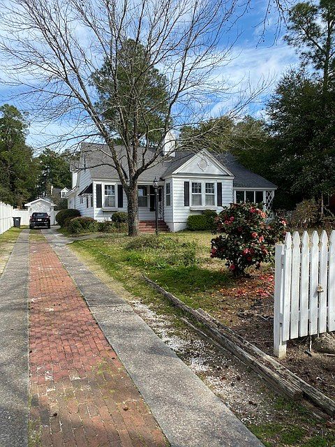 2nd image of 3005 Cardinal Dr