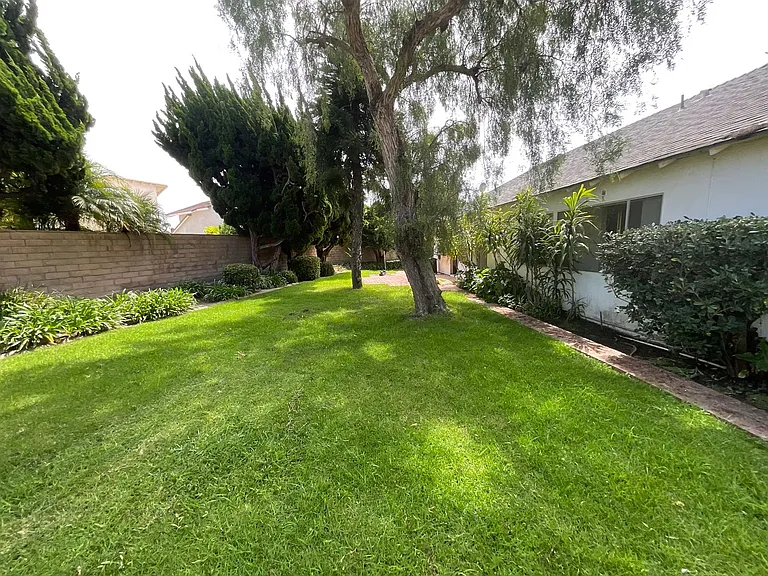 17832 Cardiff Cir — Photo 2