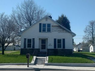 213 W 11th St, Bicknell, IN