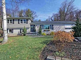 10 Via Da Vinci, Clifton Park, NY 12065