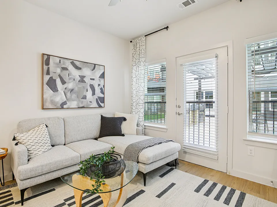 B2 Living Area at Matador Apartments