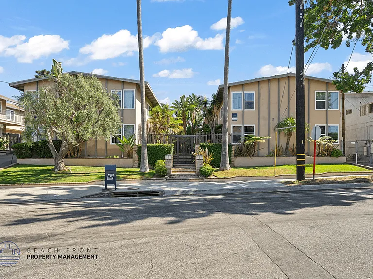 835-845 Glenway Dr. — Photo 8
