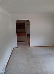 2nd image of 359 5th Ave S