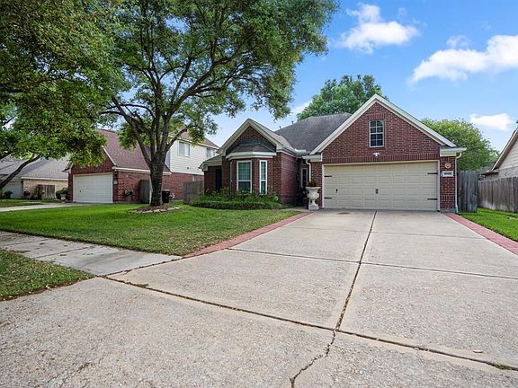 3rd image of 10418 Sequoia Pass Ct