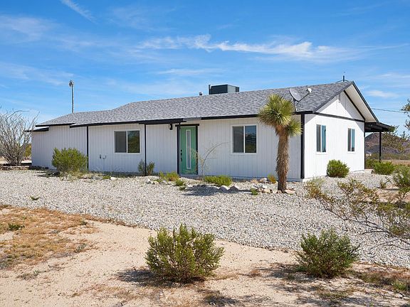 2nd image of 2071 Border Ave