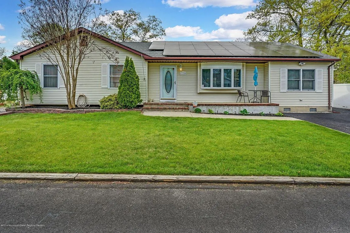 1110 Cable Ave photo 1