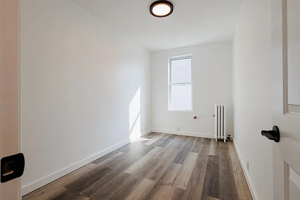 Rented by HighRiseNY | media 22