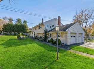 533 Prospect Ave, River Vale, NJ 07675