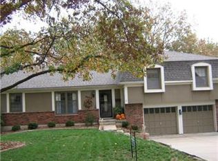 9925 Nieman Rd, Overland Park, KS 66214
