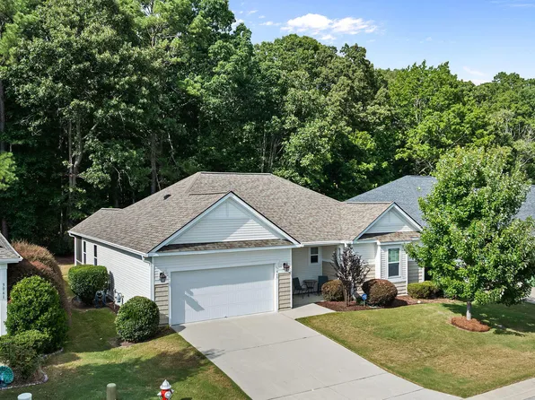 3065 Willow Ranch Dr, Fuquay Varina, NC 27526
