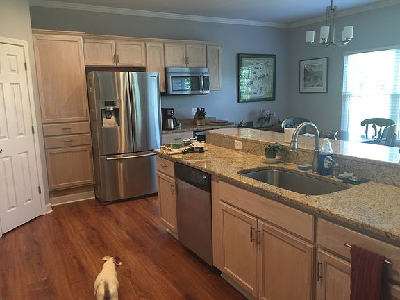 3rd image of 612 McGeachy Ln