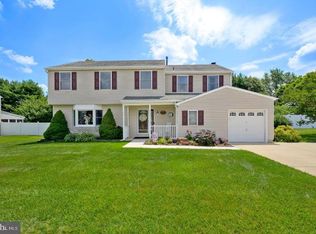 43 Manchester Rd, Sewell, NJ 08080