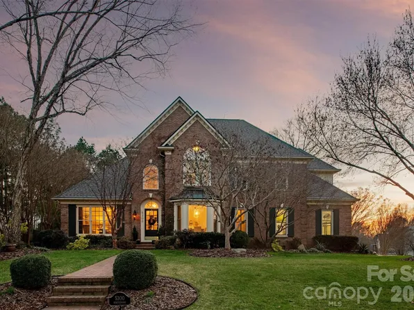 5300 Beritstrasse Ct, Charlotte, NC 28277