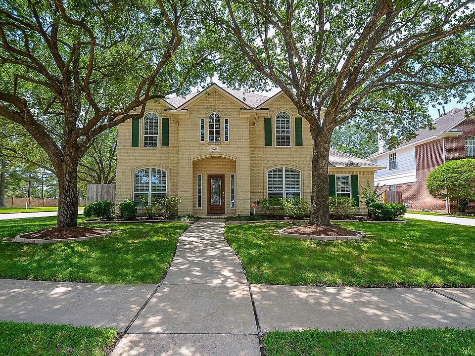 1st image of 1110 Amber Glade Ct