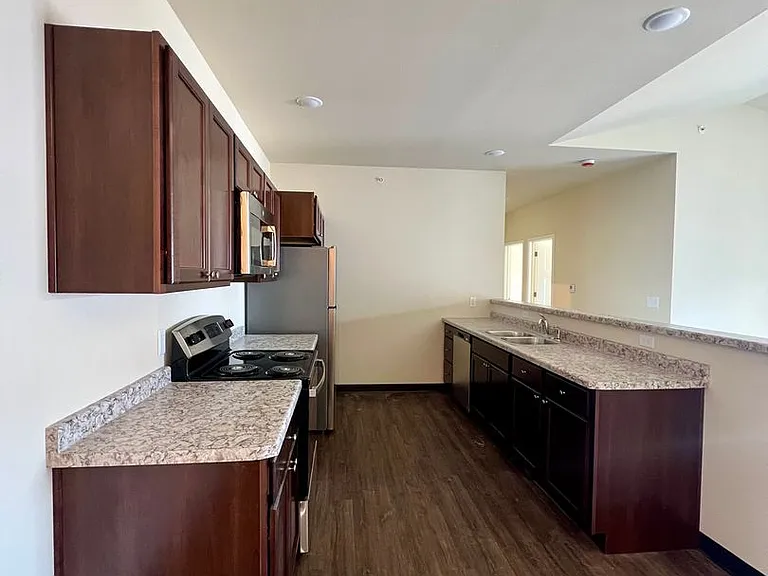 749 Meridian Dr — Photo 28