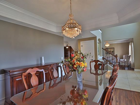 4th image of 2903 W Wessex Dr