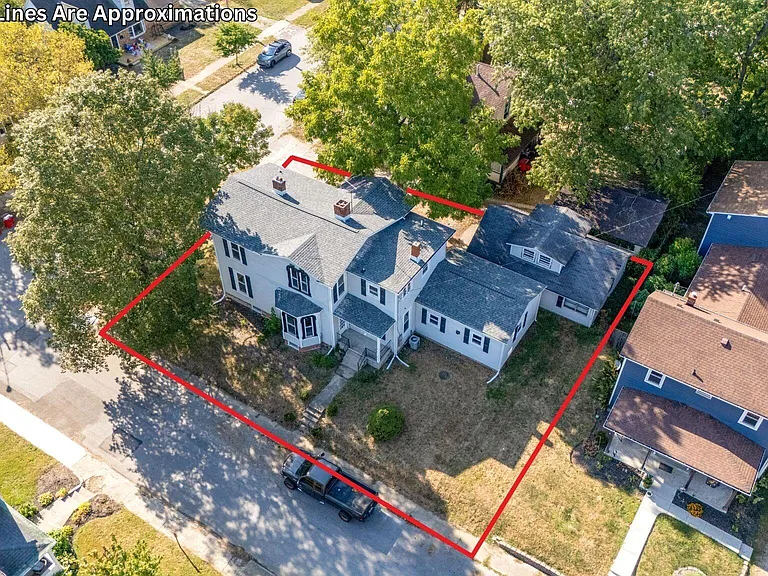 150 N Oak St — Photo 46