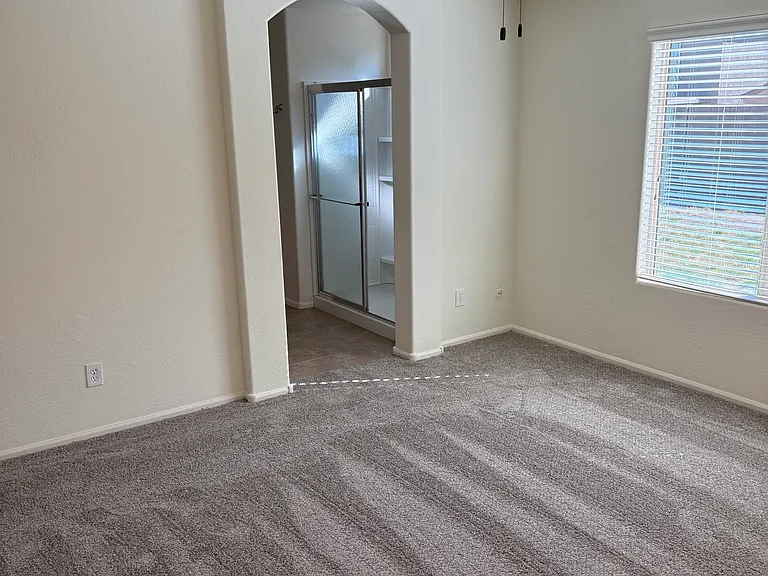 4904 S Rovey Pkwy — Photo 9