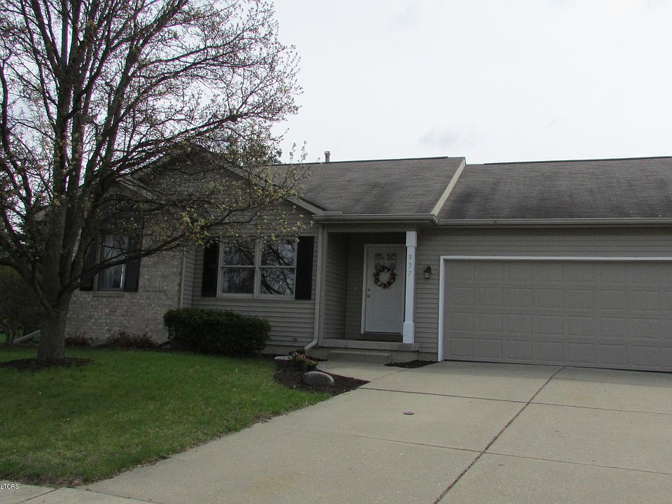 1st image of 837 Eagles Nest Ct