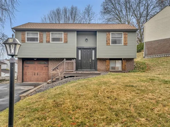 2912 Amy Dr, South Park, PA 15129