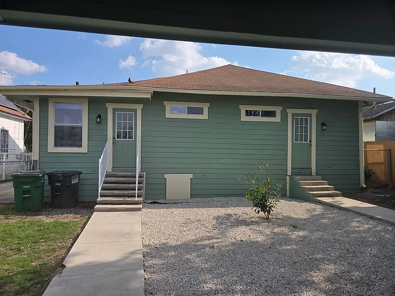 219 Princeton Ave — Photo 26