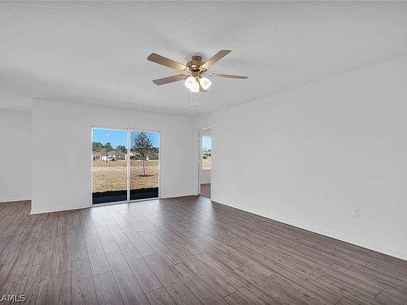 5th image of 332 NE 30th Terrace Cpe