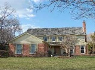 20 W Sandpiper Ln, Lake Forest, IL 60045