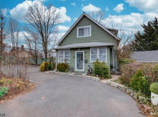 27 Dengler Ct, Union, NJ 07083