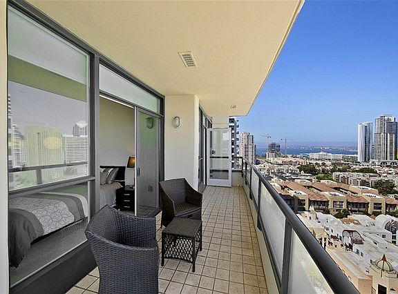 5th image of 555 Front St Unit 2001