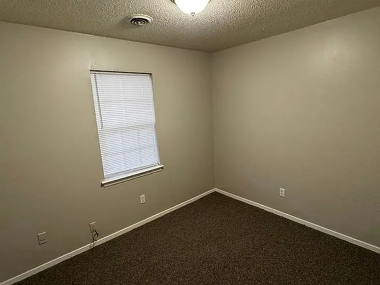 4264 Double Tree Rd — Photo 4