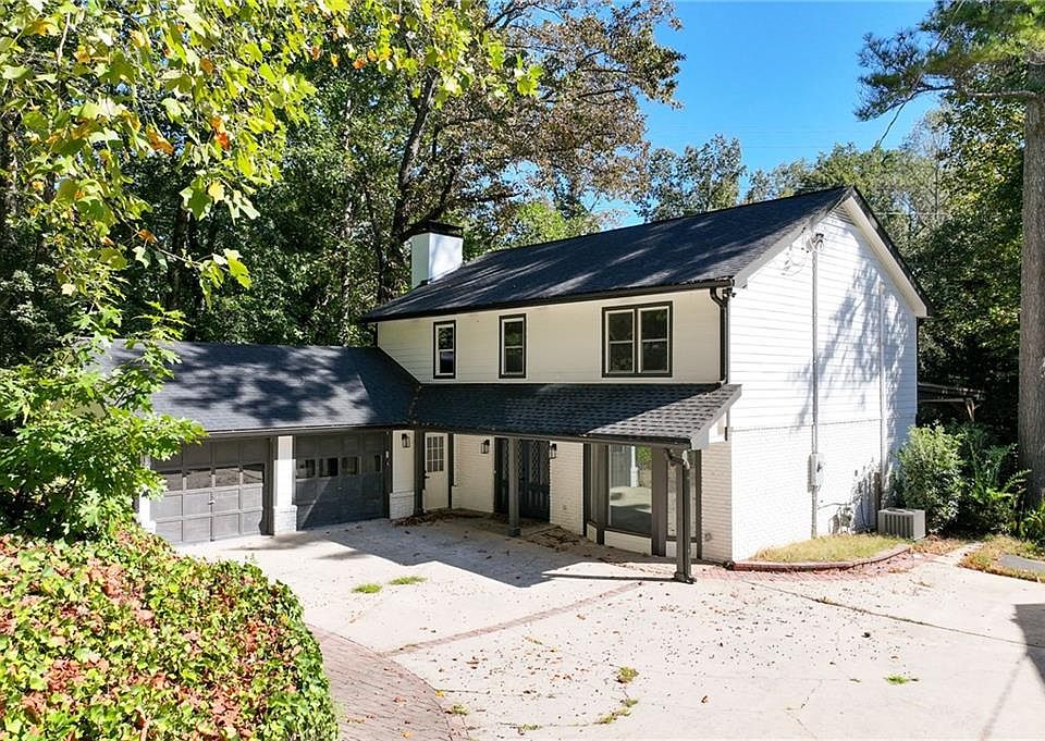 1st image of 380 Thornwood Dr