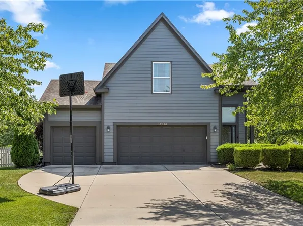 13943 W 150th Ter, Olathe, KS 66062