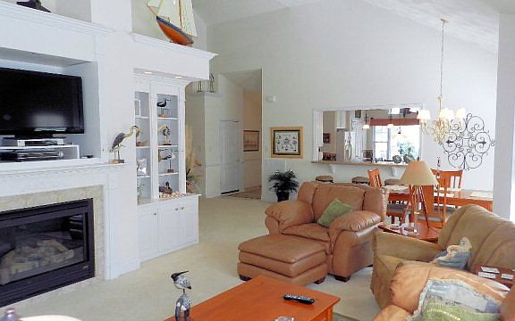 4th image of 118 Saratoga Pl