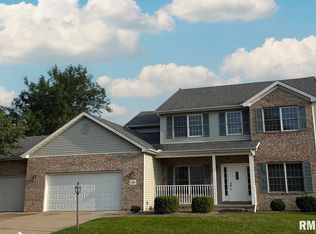 2400 W Murphy Dr, Dunlap, IL 61525