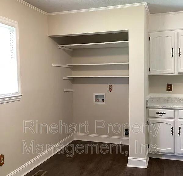 760 Goudlock Rd — Photo 12
